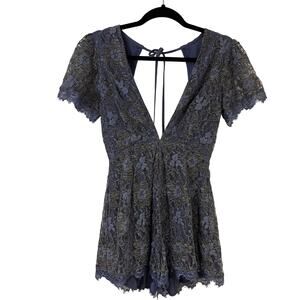 ASTR The Label Blue & Gray Lace Tie Back Romper Size Small